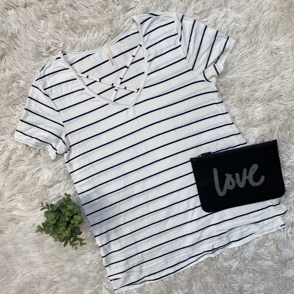 Lime n Chili Crisscross Neckline Stripe Top 💗 White & Navy